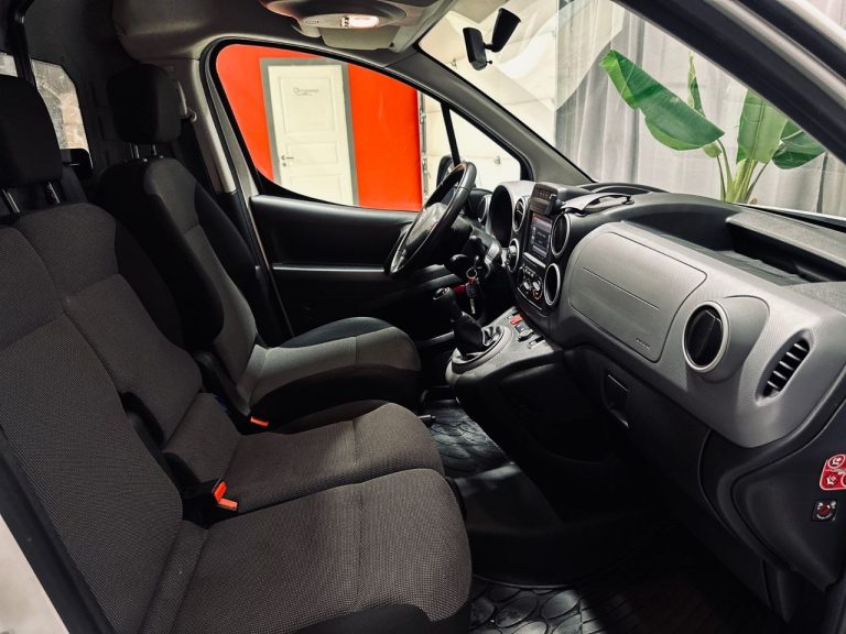 Citroën Berlingo 1.6HDI 99CV L1 - Crochet/DAB – Image 3