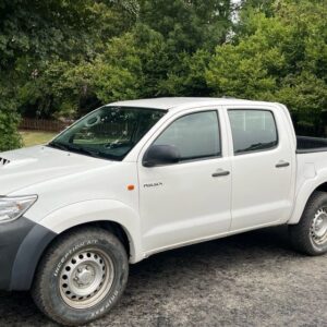 Toyota hilux double cabine de 2015 165000 blanc