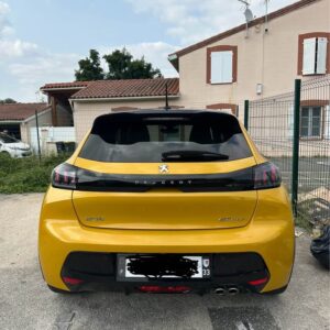 Peugeot 208  GT Line Moteur 1.2L 136ch essence – Boîte auto EAT8